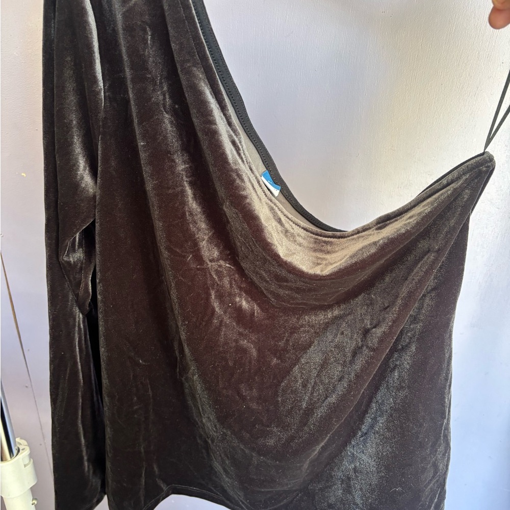 Old Navy Black Velvet top